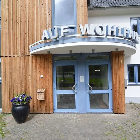 Сasa de vacaciones Modern Holiday In With Campfire Area Hellenthal